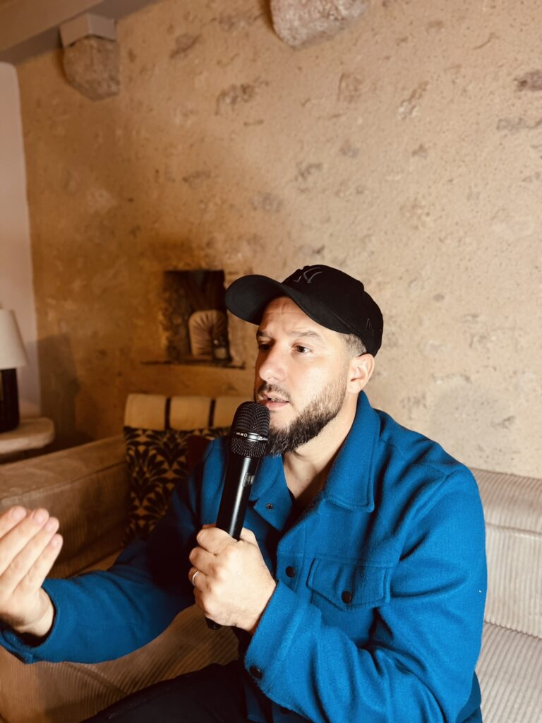 Jolapeh, auteur et conférencier. islamophobie palestine